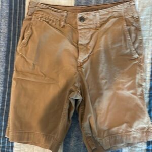American Eagle dark tan / brown shorts flat front